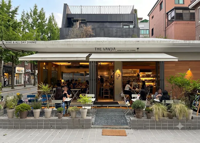 #renewal Sale # 강남 # 양재역 도보3분 # 공항버스 도보2분 # 무료짐보관 # 장박픽업 아파트